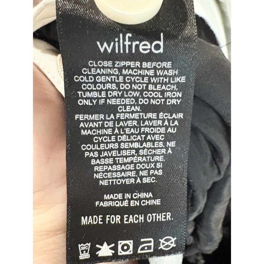 Aritzia Wilfred Effortless Pant Cropped Black Wide Leg Pleated Sz 4 High Rise - Picture 9 of 9